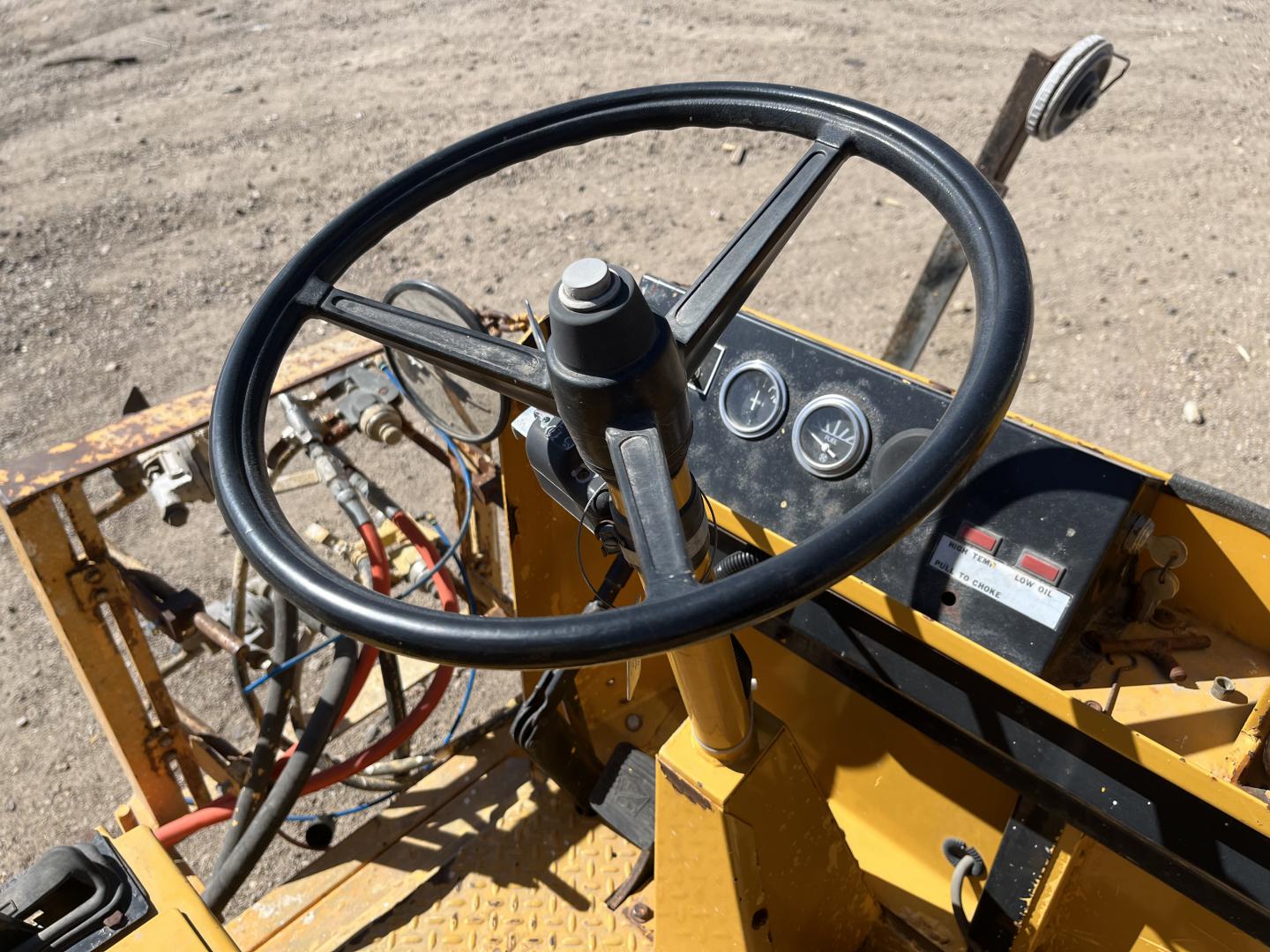 ./imagenes/INVOICE/2019/17420/PINTA RAYAS TAYLOR-DUNN D6-60 (30).JPG